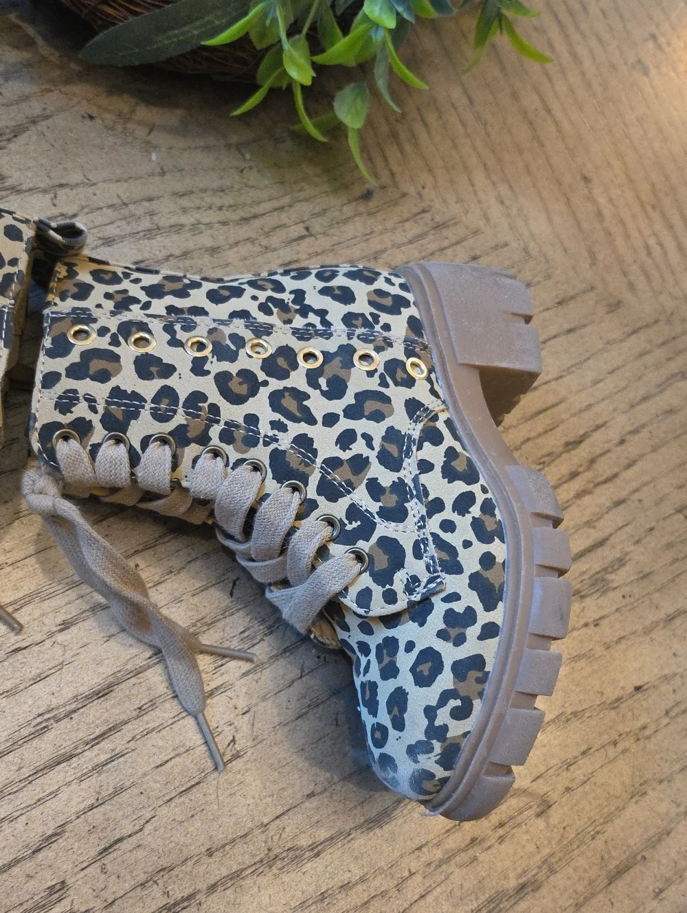 thereabouts stylish leopard